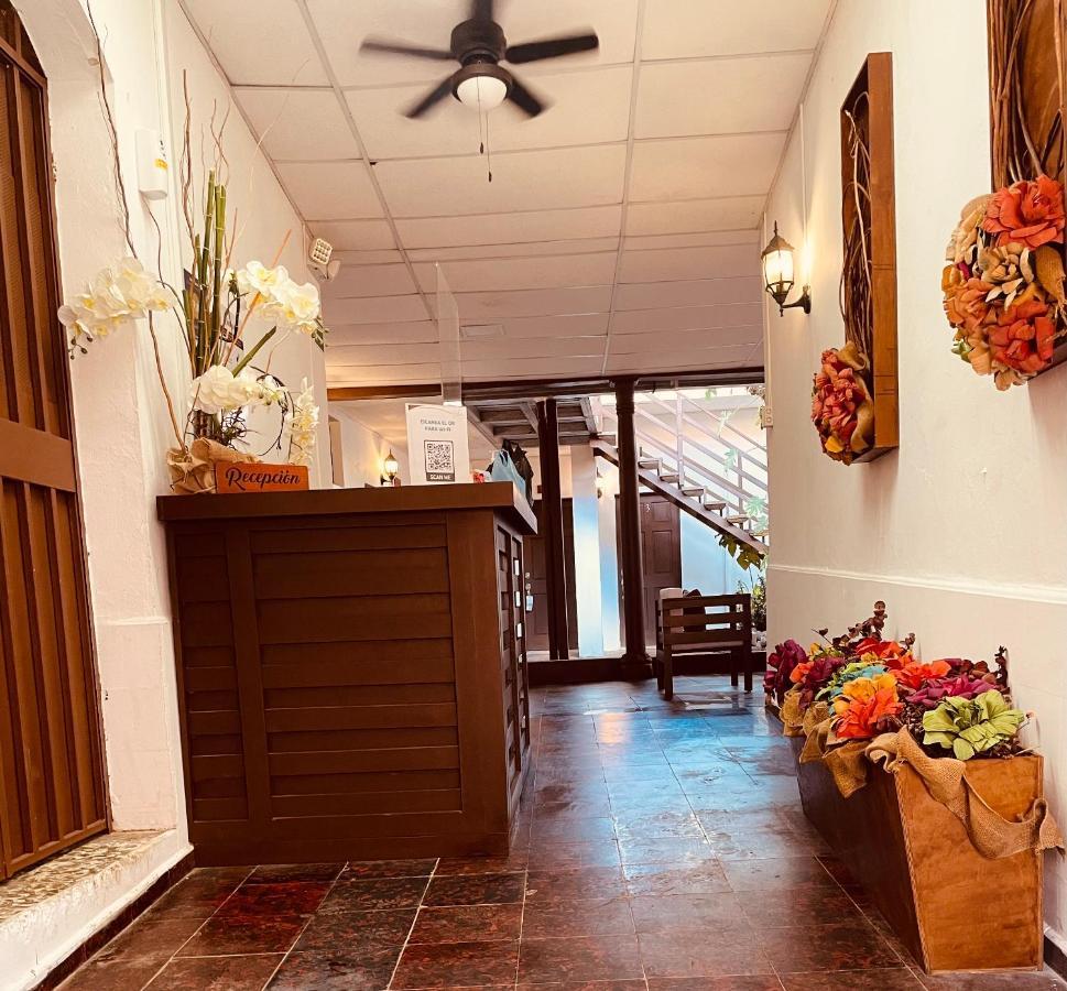 Casa Hotel Santa Lucia Сучитото Экстерьер фото